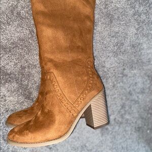 Time and Tru Size 10 Cognac Faux Suede Heeled Boot